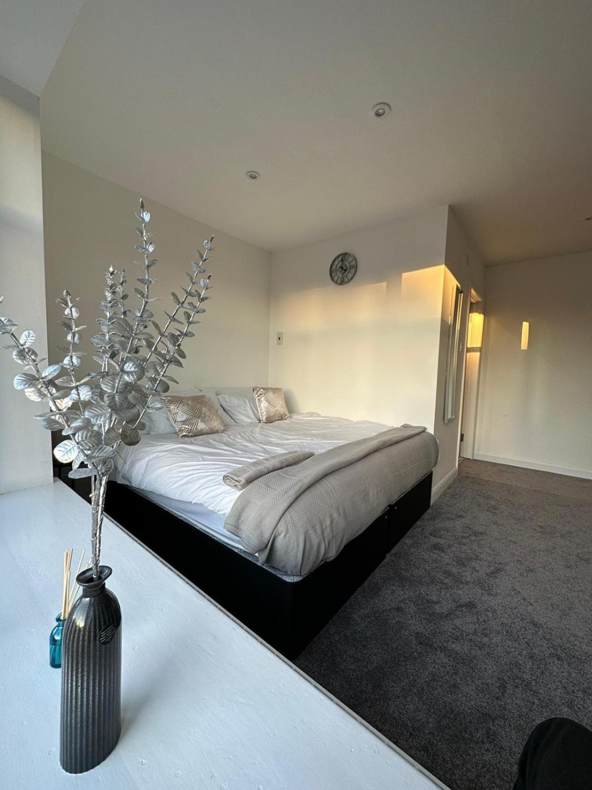 Alban Suites St Albans Bagian luar foto